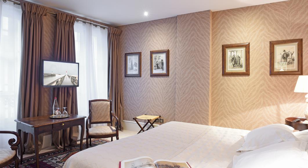 Saint James hotel, ***stars hotel in Trouville sur Mer, cheminee, lounge, charming hotel, close to the beach, Calvados, close to Deauville and Honfleur, Normandy