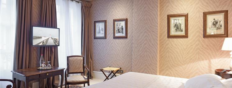Saint James hotel, ***stars hotel in Trouville sur Mer, cheminee, lounge, charming hotel, close to the beach, Calvados, close to Deauville and Honfleur, Normandy