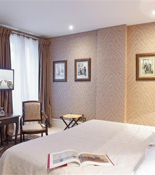 Saint James hotel, ***stars hotel in Trouville sur Mer, cheminee, lounge, charming hotel, close to the beach, Calvados, close to Deauville and Honfleur, Normandy