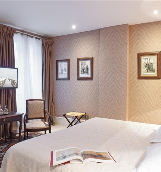 Saint James hotel, ***stars hotel in Trouville sur Mer, cheminee, lounge, charming hotel, close to the beach, Calvados, close to Deauville and Honfleur, Normandy