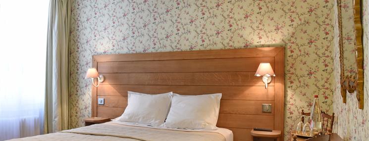 Saint James hotel, ***stars hotel in Trouville sur Mer, cheminee, lounge, charming hotel, close to the beach, Calvados, close to Deauville and Honfleur, Normandy
