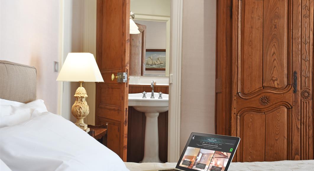 Saint James hotel, ***stars hotel in Trouville sur Mer, cheminee, lounge, charming hotel, close to the beach, Calvados, close to Deauville and Honfleur, Normandy