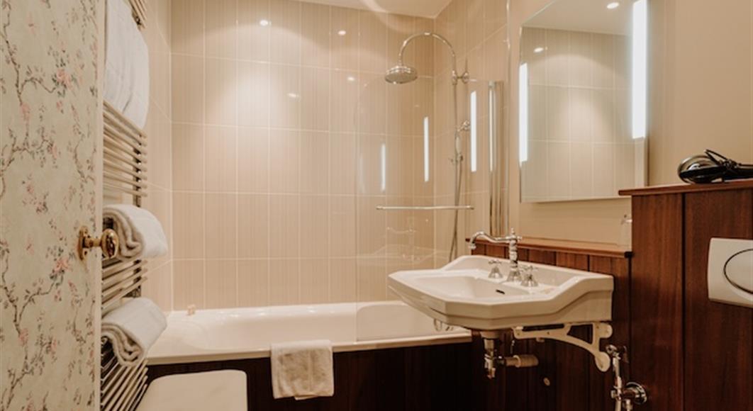 Saint James hotel, ***stars hotel in Trouville sur Mer, cheminee, lounge, charming hotel, close to the beach, Calvados, close to Deauville and Honfleur, Normandy